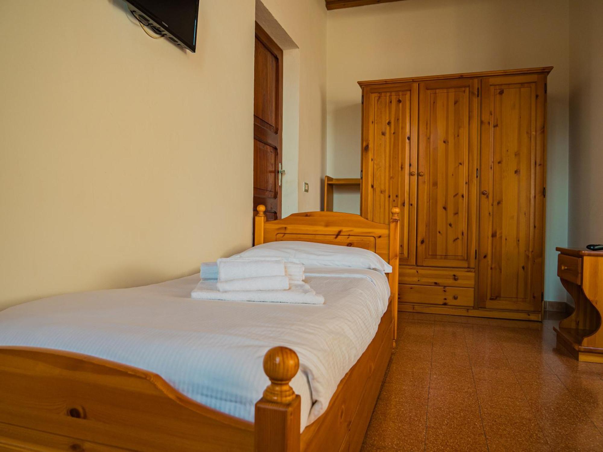 B&B Villa Erika ลูโก ภายนอก รูปภาพ
