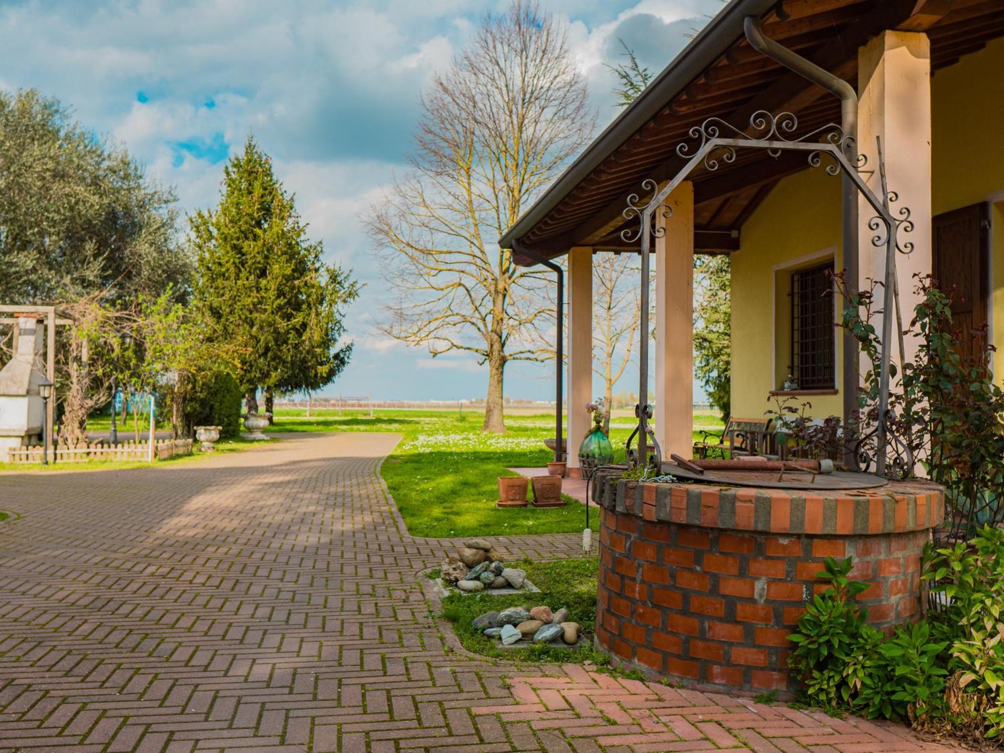 B&B Villa Erika ลูโก ภายนอก รูปภาพ