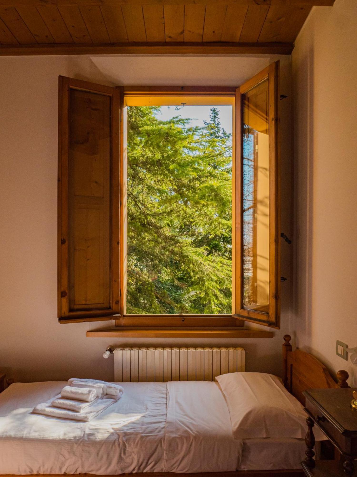 B&B Villa Erika ลูโก ภายนอก รูปภาพ