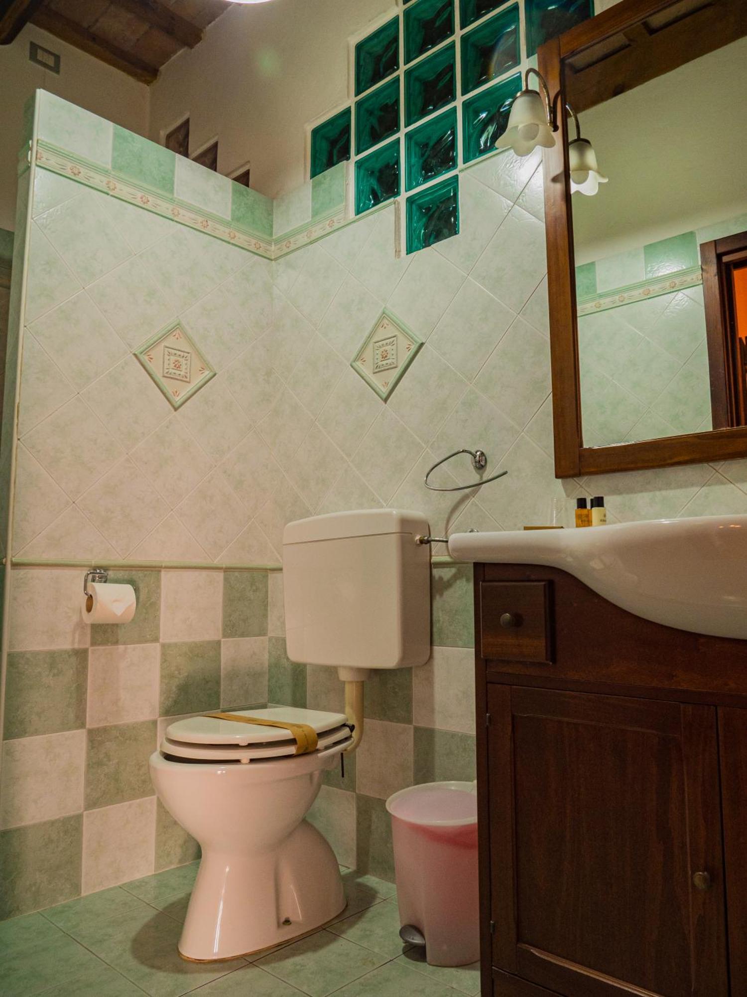 B&B Villa Erika ลูโก ภายนอก รูปภาพ